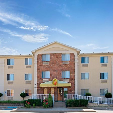 Super 8 By Wyndham Plano/Dallas Area Exterior photo